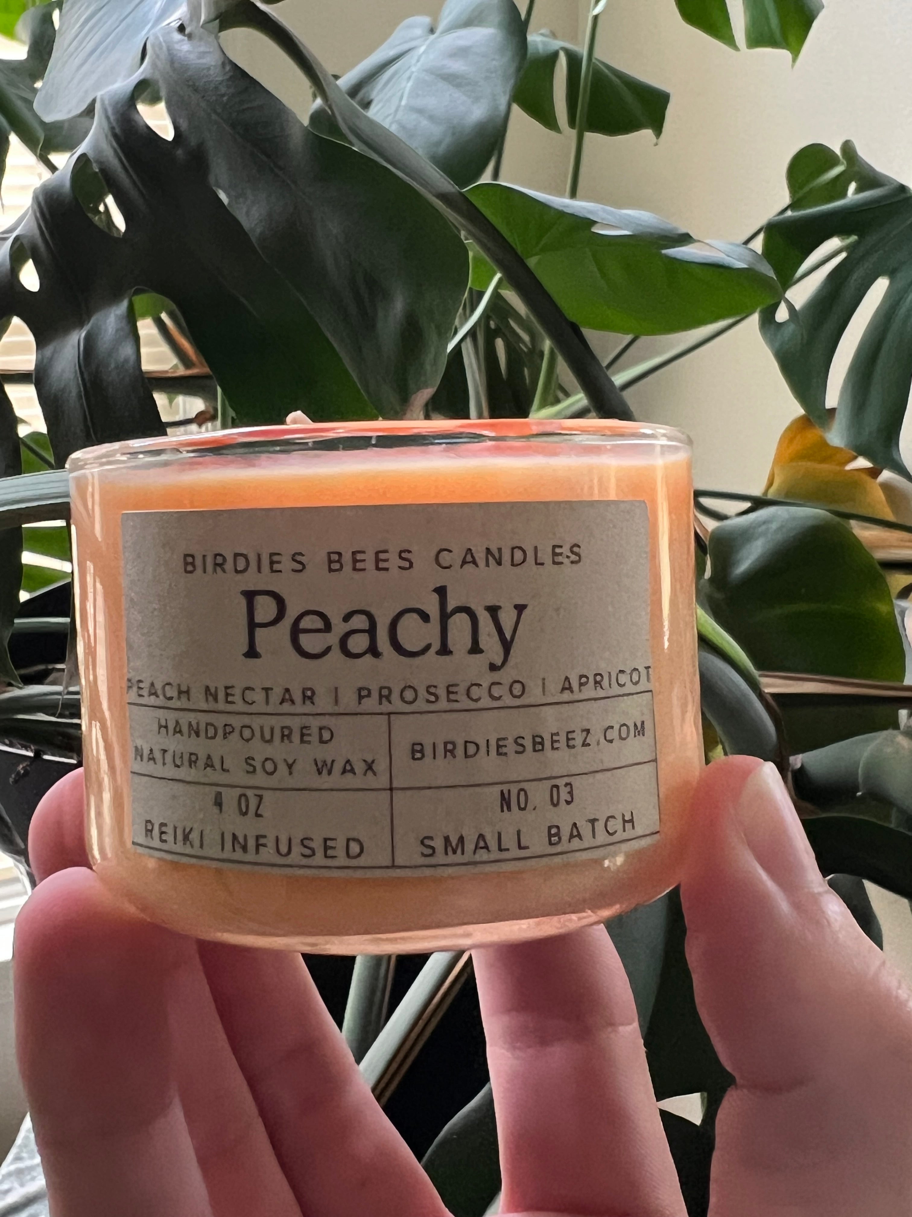 Peachy Candle 4 oz. | Peach, Prosecco & Citrus Scent