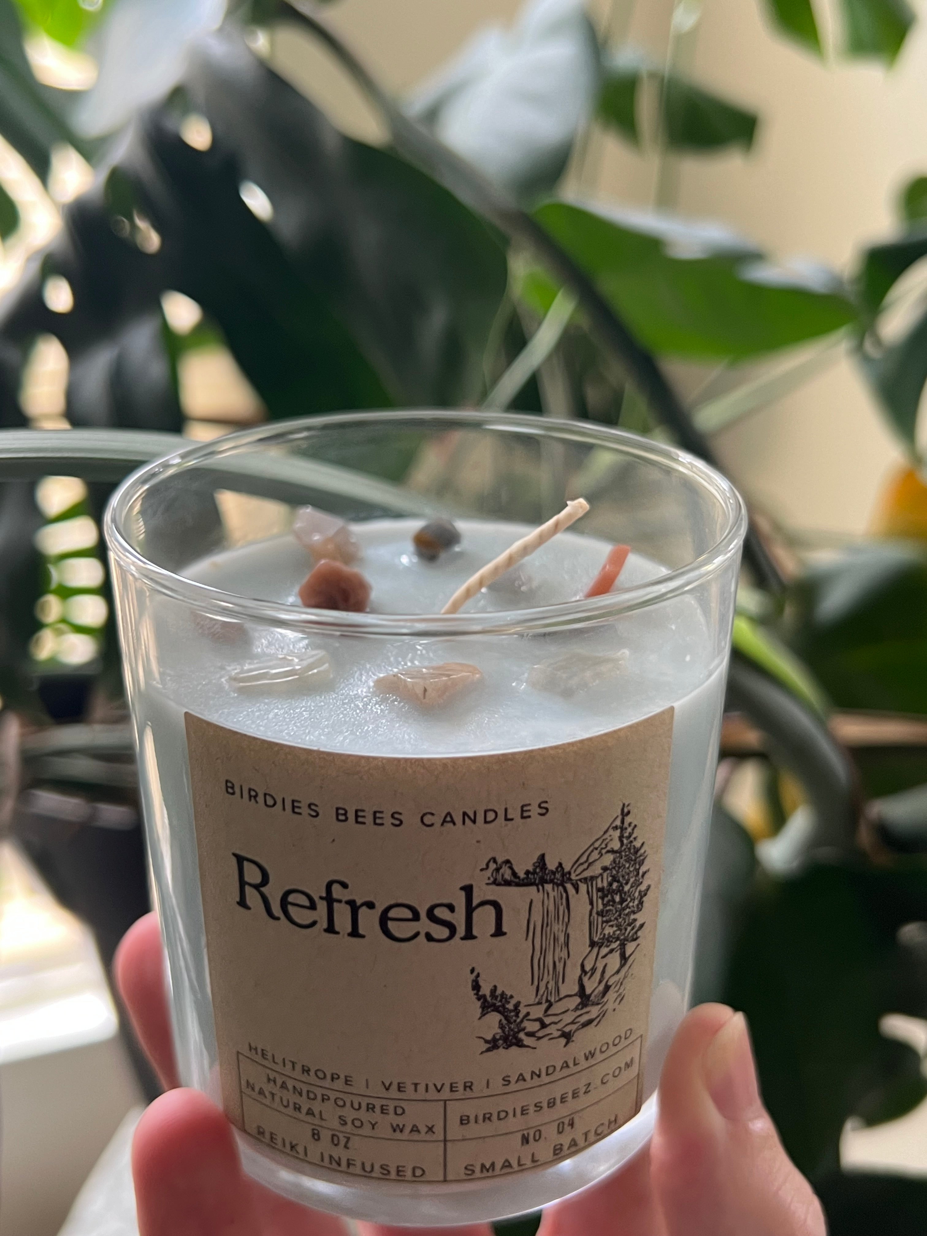 Refresh Candle 8 oz. | Heliotrope, Vetiver & Sandalwood