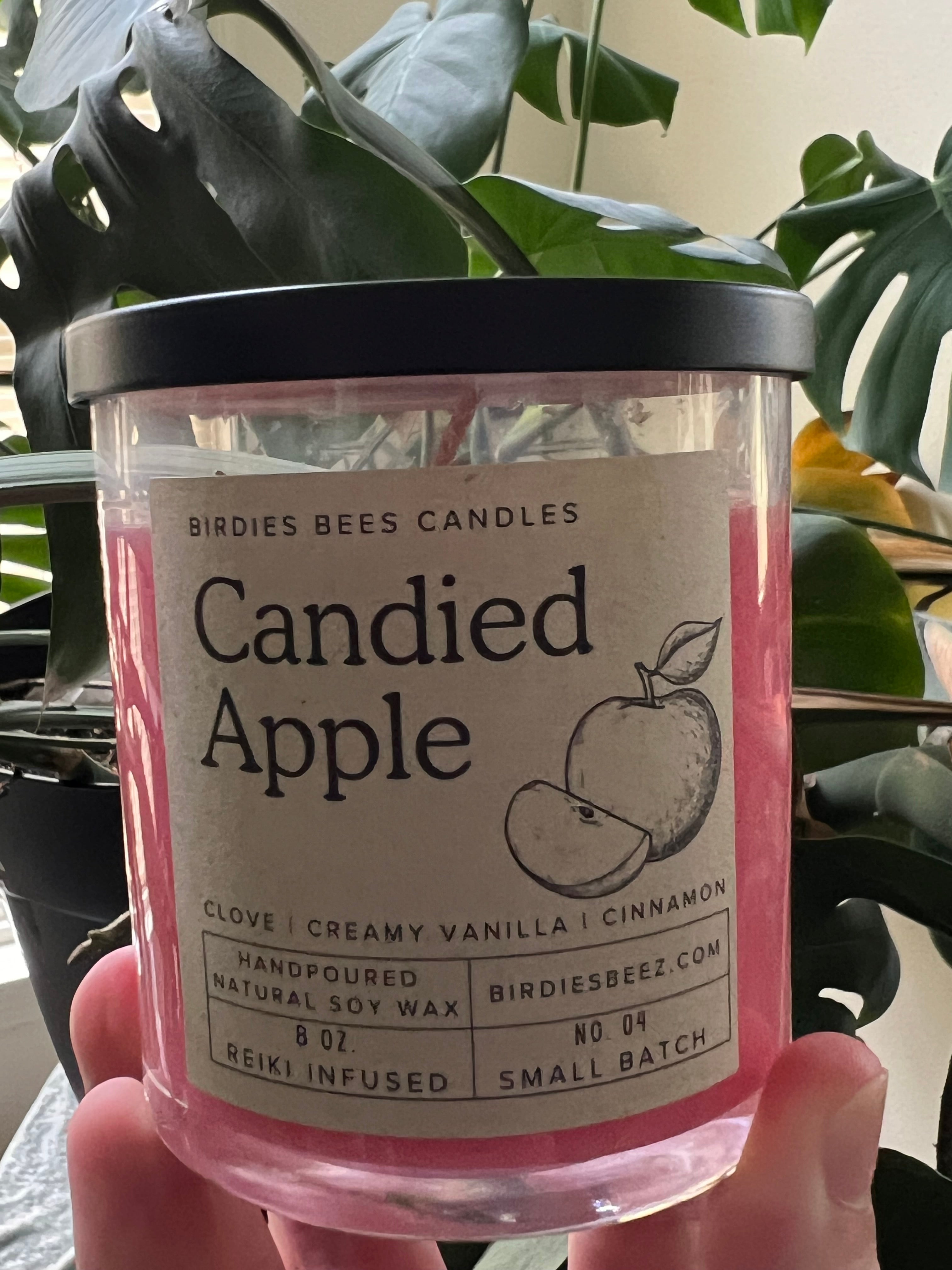 Candied Apple Candle 8 oz. | Clove, Creamy Vanilla & Cinnamon