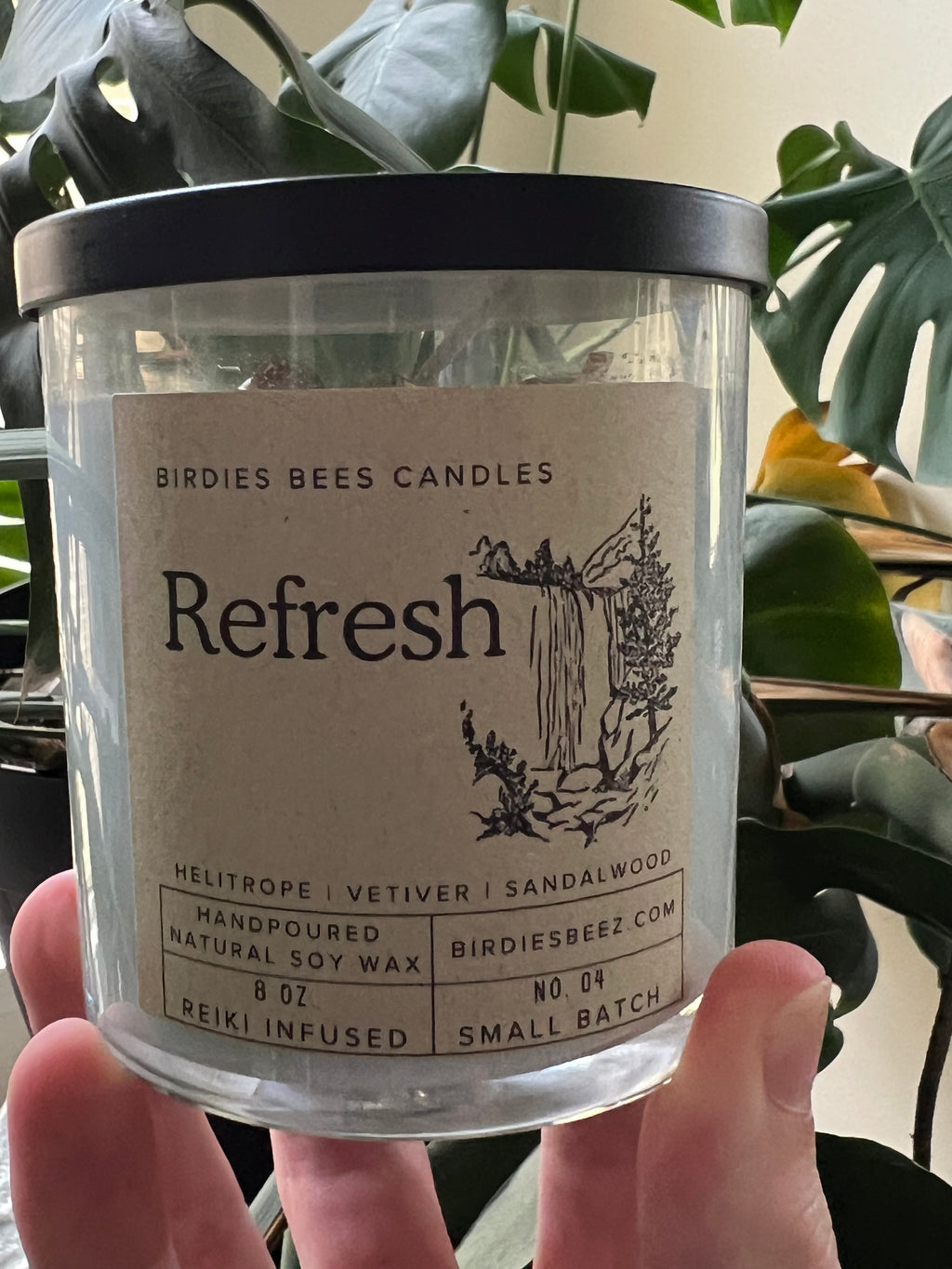 Refresh Candle 8 oz. | Heliotrope, Vetiver & Sandalwood