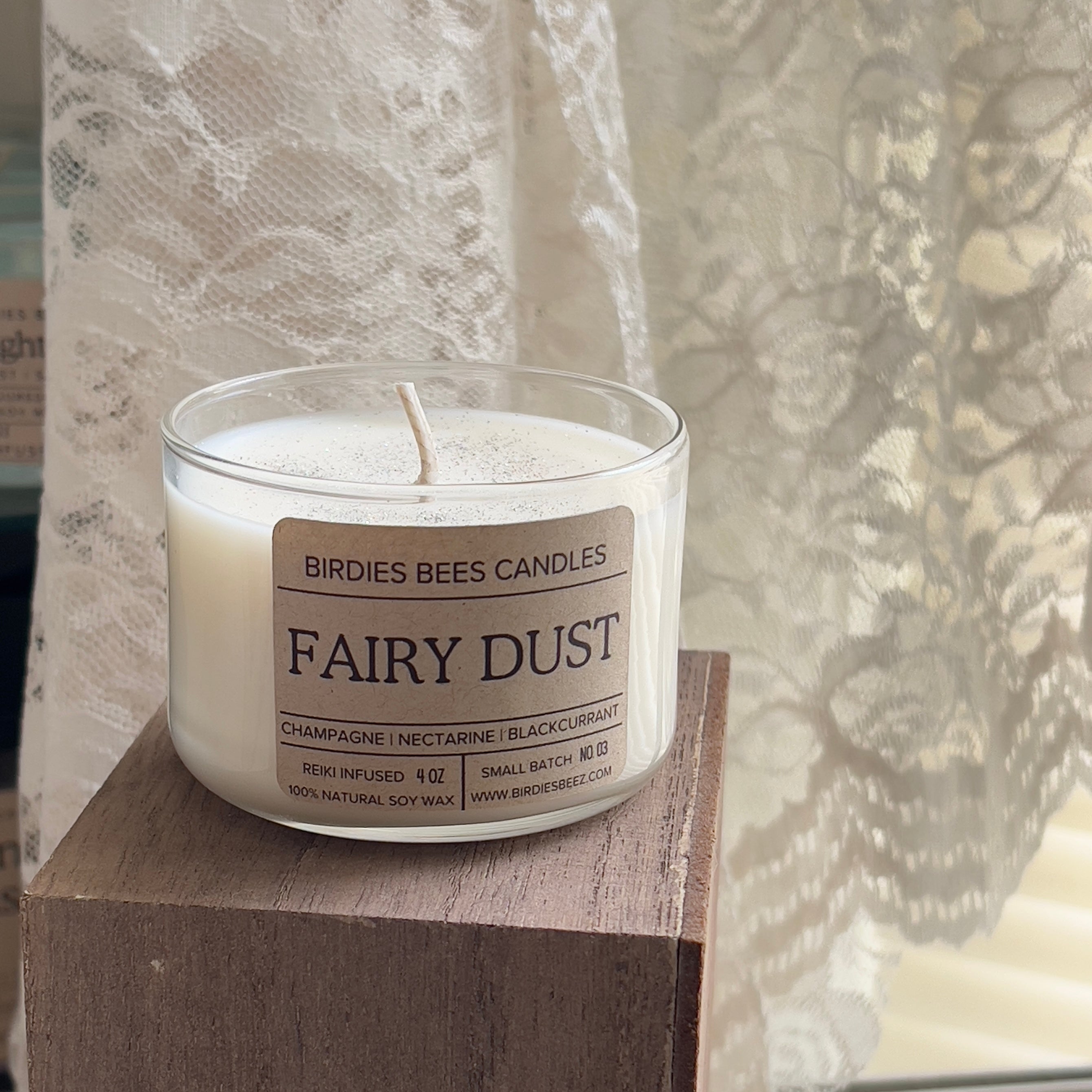 Fairy Dust Candle 4 oz. | Champagne, Nectarine & Blackcurrant